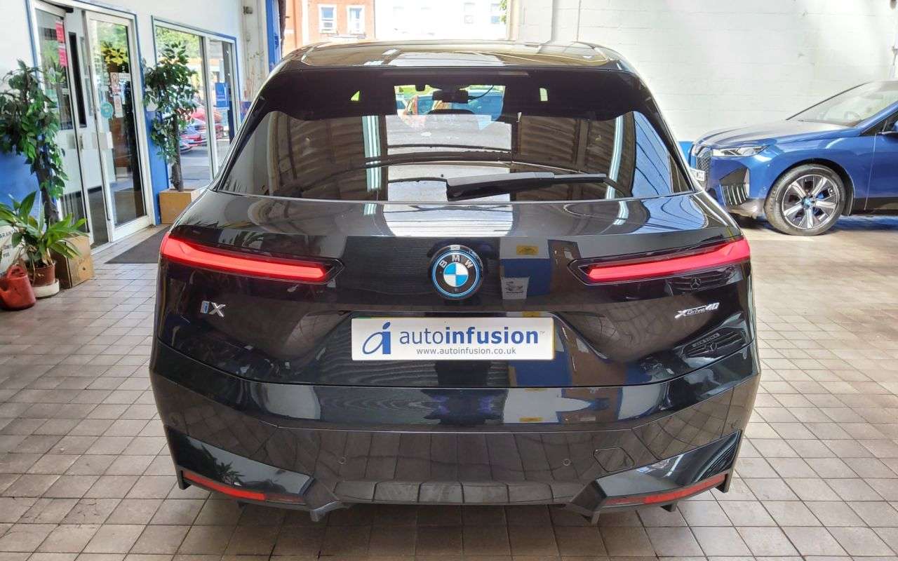 2022 BMW IX 2022 BMW IX