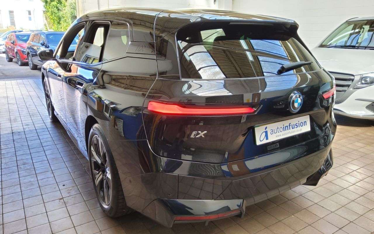 2022 BMW IX 2022 BMW IX