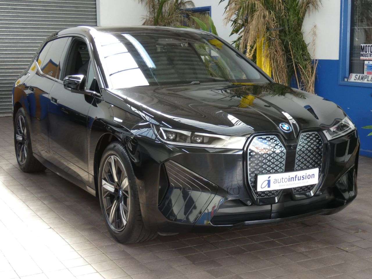 A 2022 BMW IX 40 76.6kWh M Sport Edition SUV 5dr Electric Auto xDrive (326 ps) 1 OWNER SE A 2022 BMW IX 40 76.6kWh M Sport Edition SUV 5dr Electric Auto xDrive (326 ps) 1 OWNER SE