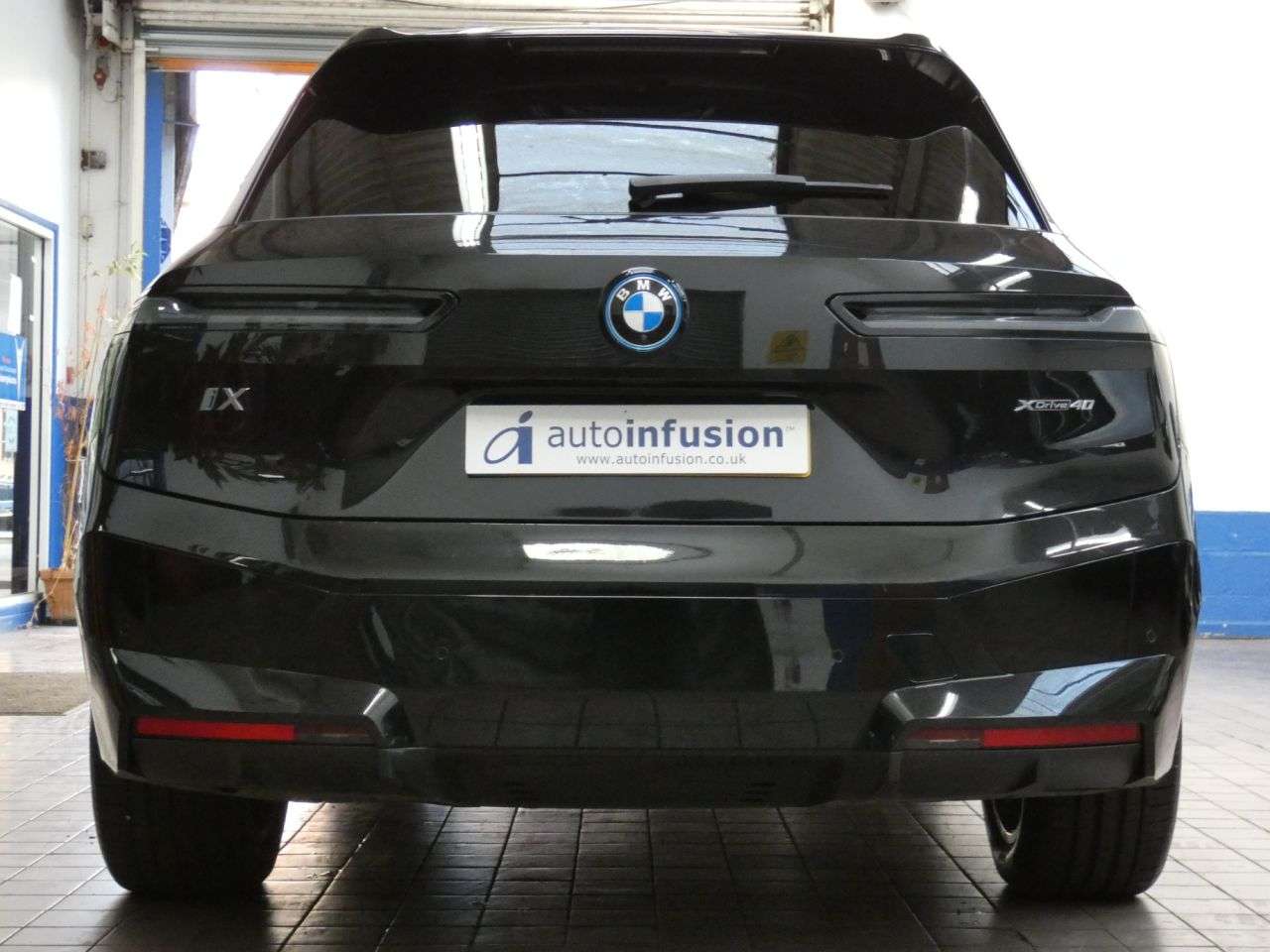 A 2022 BMW IX 40 76.6kWh M Sport Edition SUV 5dr Electric Auto xDrive (326 ps) 1 OWNER SE A 2022 BMW IX 40 76.6kWh M Sport Edition SUV 5dr Electric Auto xDrive (326 ps) 1 OWNER SE