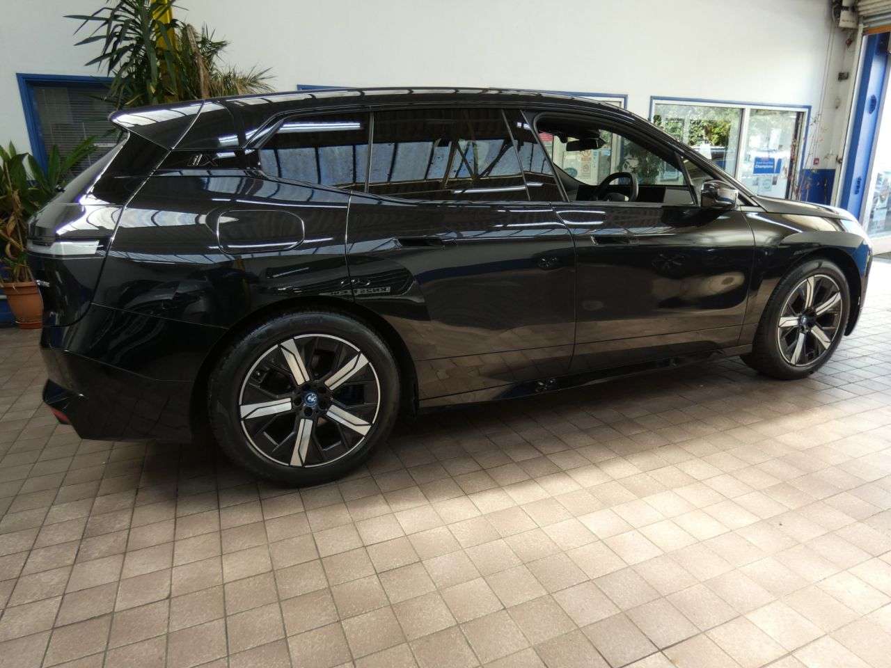 2022 BMW IX 2022 BMW IX