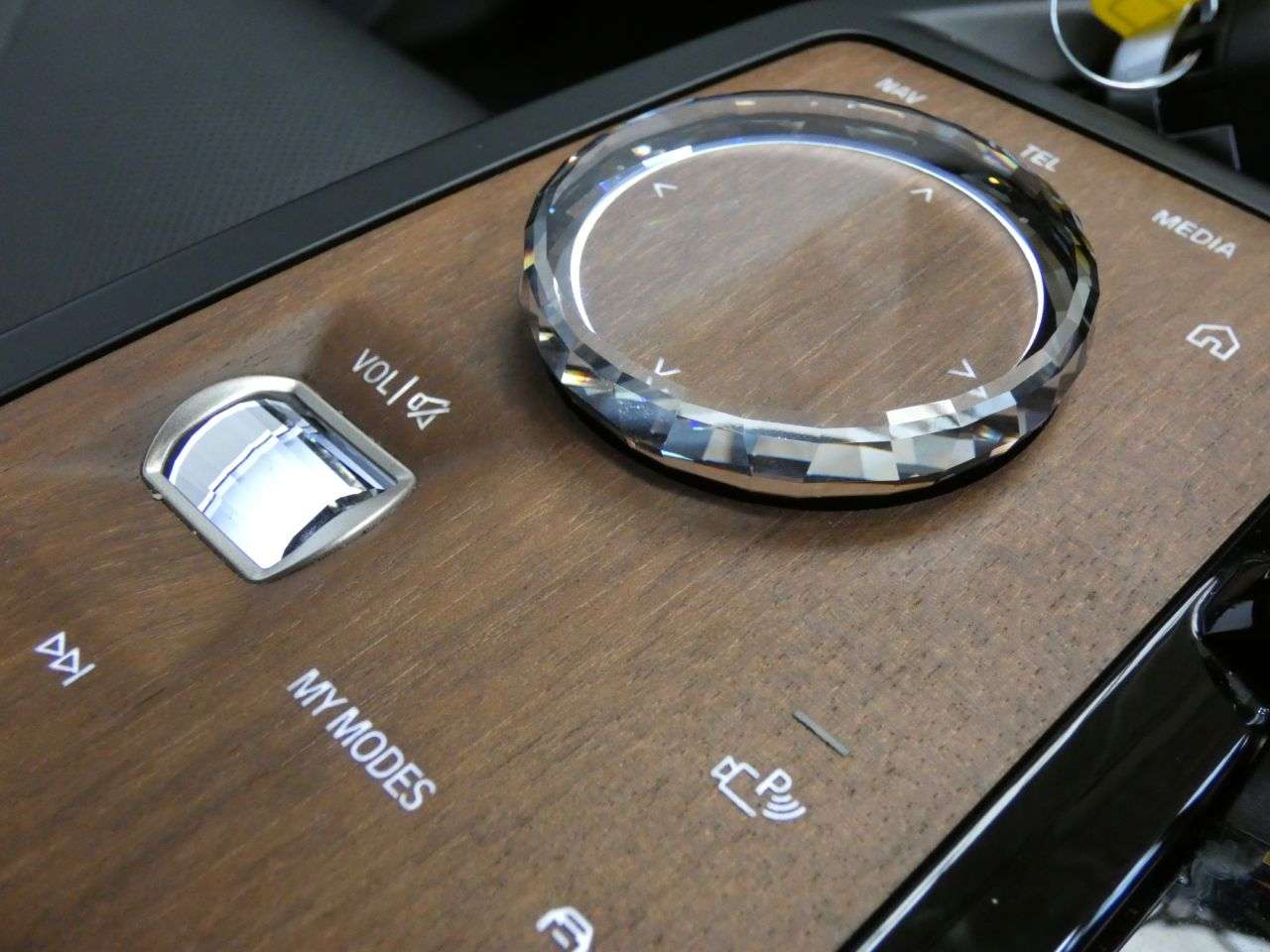 2022 BMW IX 2022 BMW IX