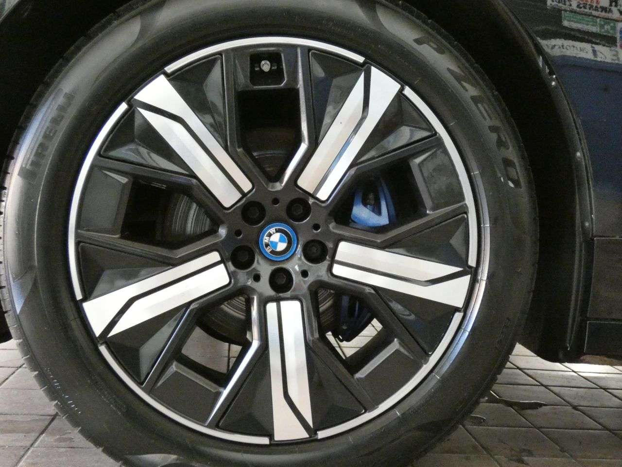 2022 BMW IX 2022 BMW IX