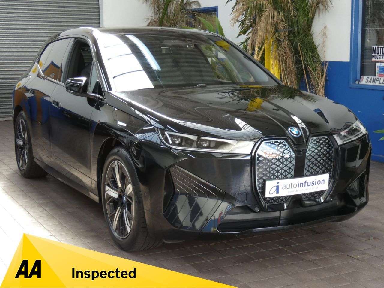 A 2022 BMW IX 40 76.6kWh M Sport Edition SUV 5dr Electric Auto xDrive (326 ps) 1 OWNER SE A 2022 BMW IX 40 76.6kWh M Sport Edition SUV 5dr Electric Auto xDrive (326 ps) 1 OWNER SE