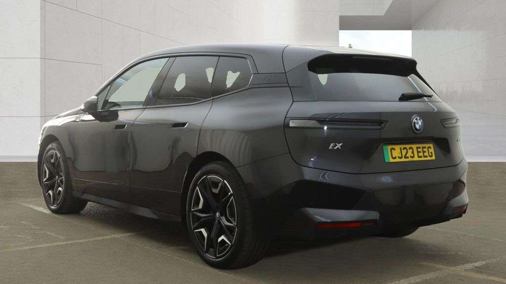 A 2023 BMW IX 40 76.6kWh M Sport SUV 5dr Electric Auto xDrive (11kW Charger) (326 ps) 1 O A 2023 BMW IX 40 76.6kWh M Sport SUV 5dr Electric Auto xDrive (11kW Charger) (326 ps) 1 O
