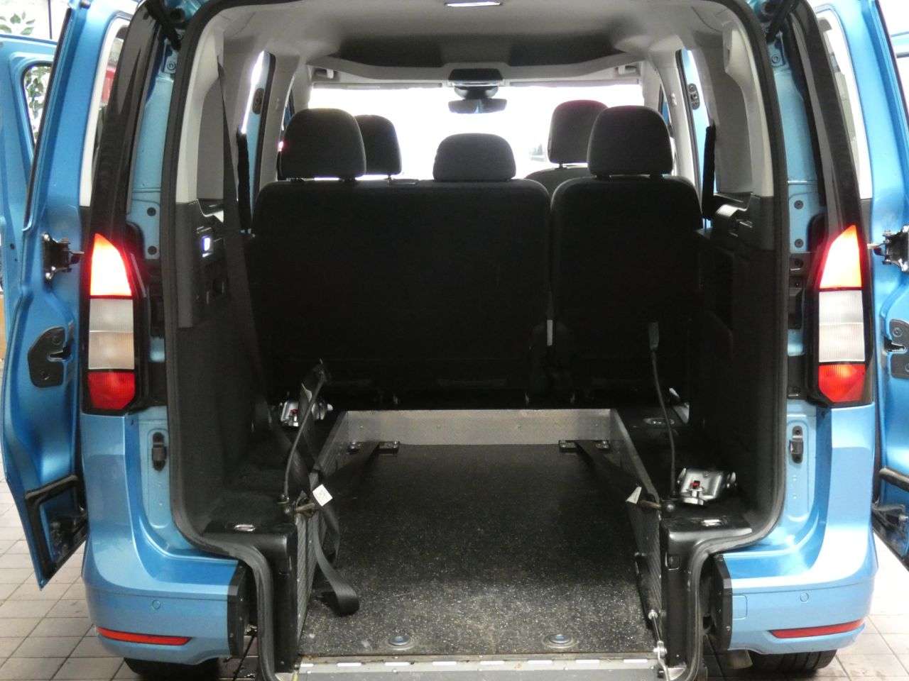 2023 FORD GRAND TOURNEO CONNECT 2023 FORD GRAND TOURNEO CONNECT