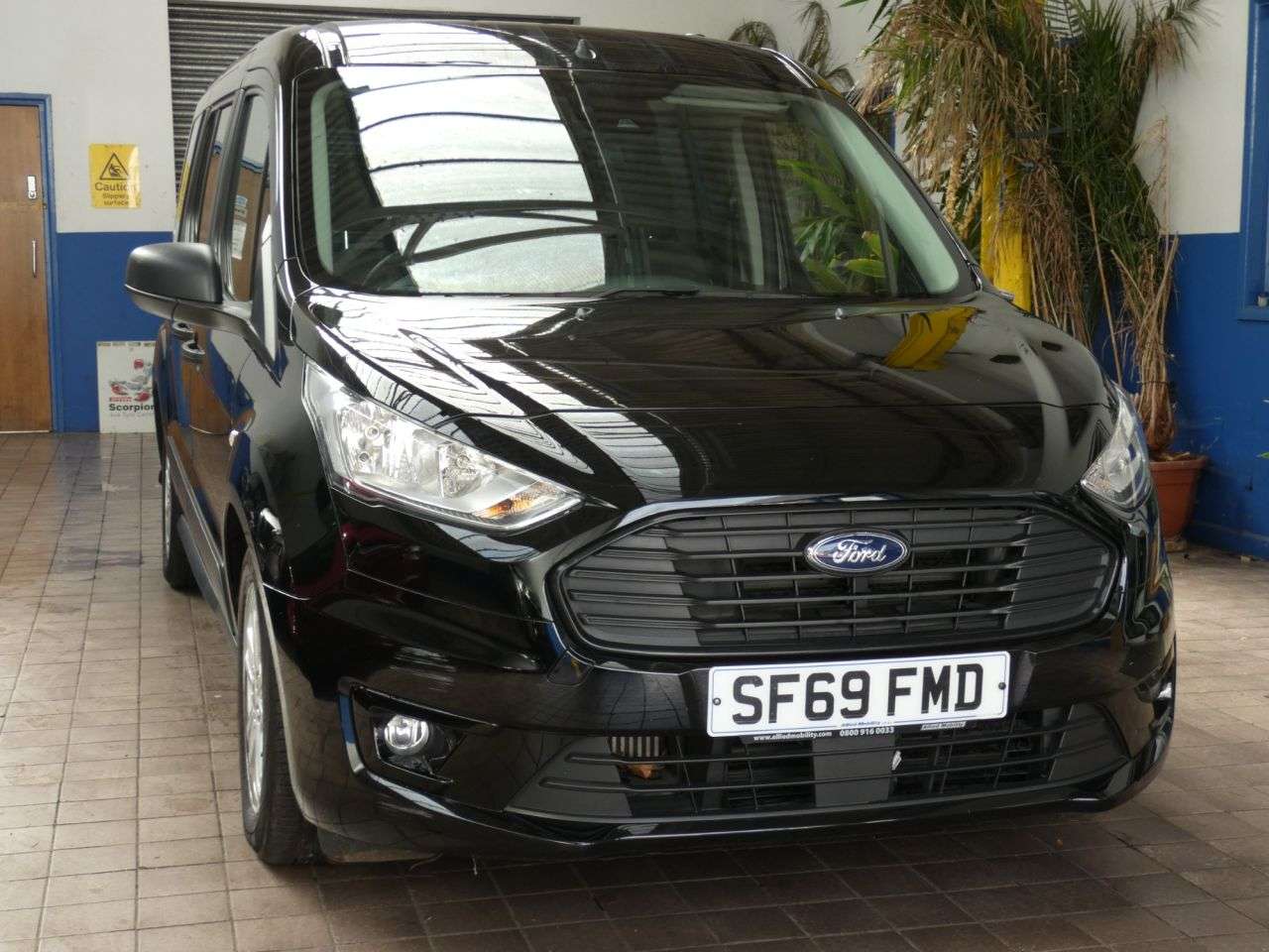 A 2019 FORD GRAND TOURNEO CONNECT 1.5 EcoBlue Zetec MPV 5dr Diesel Auto Euro 6 (s/s) (100 ps) PROF CONVERSION A 2019 FORD GRAND TOURNEO CONNECT 1.5 EcoBlue Zetec MPV 5dr Diesel Auto Euro 6 (s/s) (100 ps) PROF CONVERSION
