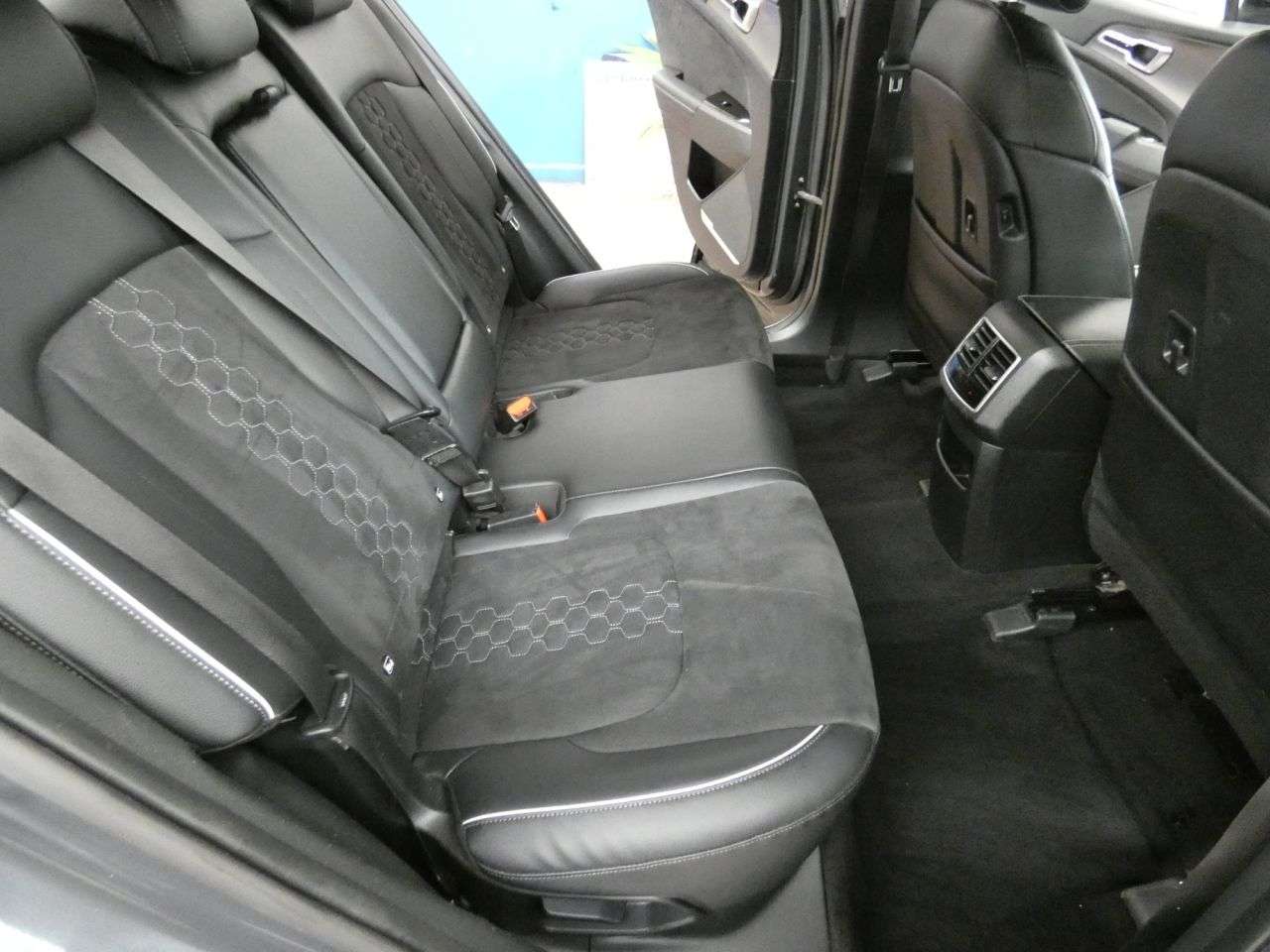 2023 KIA SPORTAGE 2023 KIA SPORTAGE