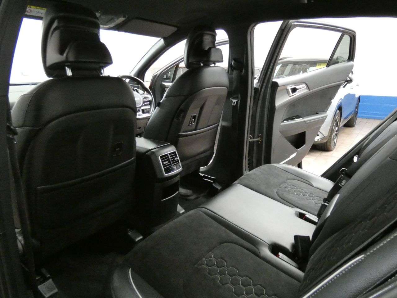 2023 KIA SPORTAGE 2023 KIA SPORTAGE