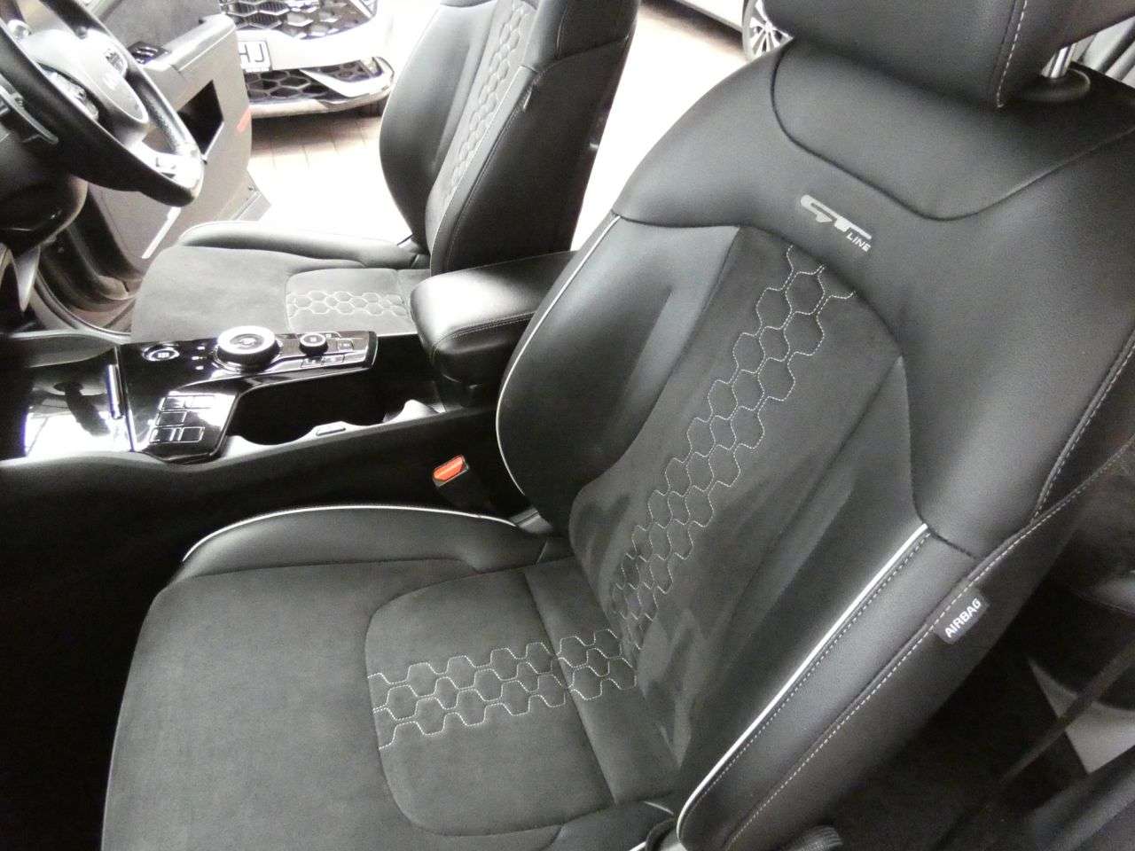 2023 KIA SPORTAGE 2023 KIA SPORTAGE