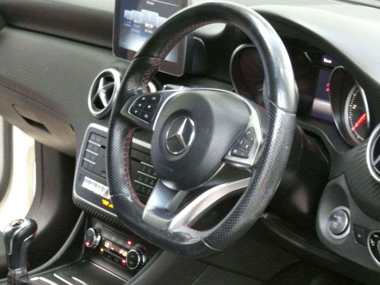 2017 MERCEDES-BENZ A CLASS 2017 MERCEDES-BENZ A CLASS