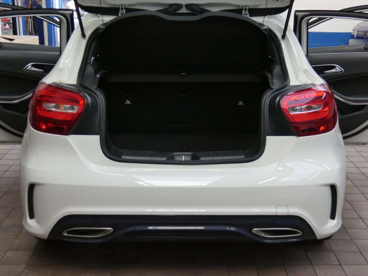2017 MERCEDES-BENZ A CLASS 2017 MERCEDES-BENZ A CLASS