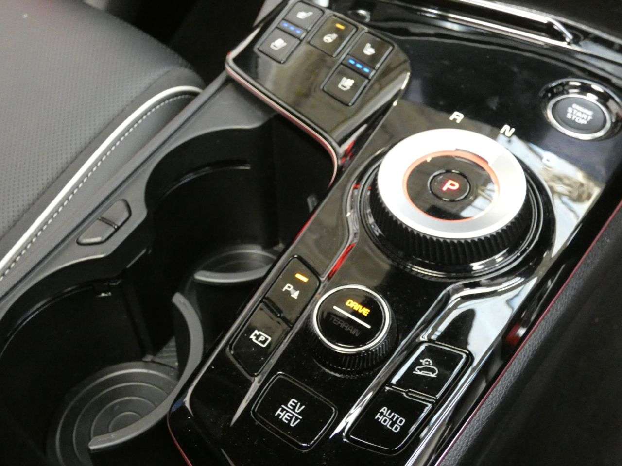 2025 KIA SPORTAGE 2025 KIA SPORTAGE