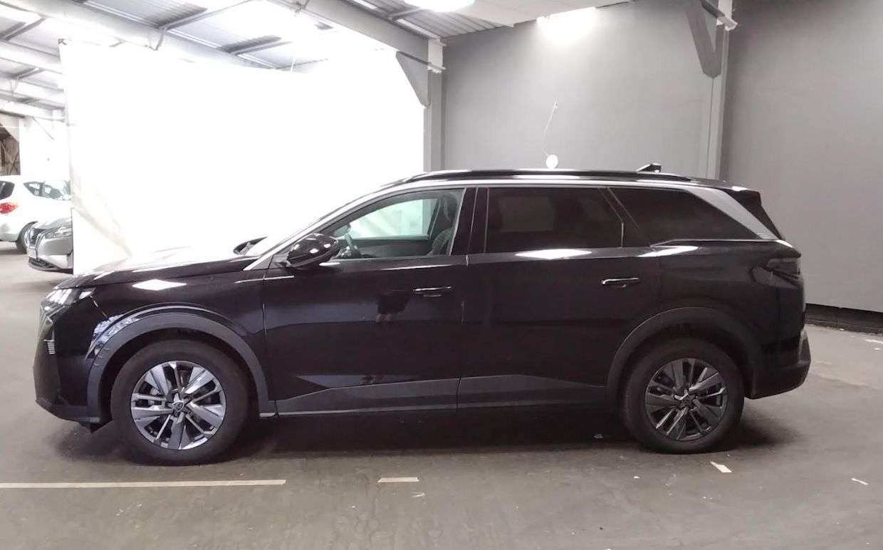 A 2025 PEUGEOT 5008 1.2 Allure SUV 5dr Petrol Hybrid e-DSC6 Euro 6 (s/s) (145 ps) STUNNING EXAM A 2025 PEUGEOT 5008 1.2 Allure SUV 5dr Petrol Hybrid e-DSC6 Euro 6 (s/s) (145 ps) STUNNING EXAM