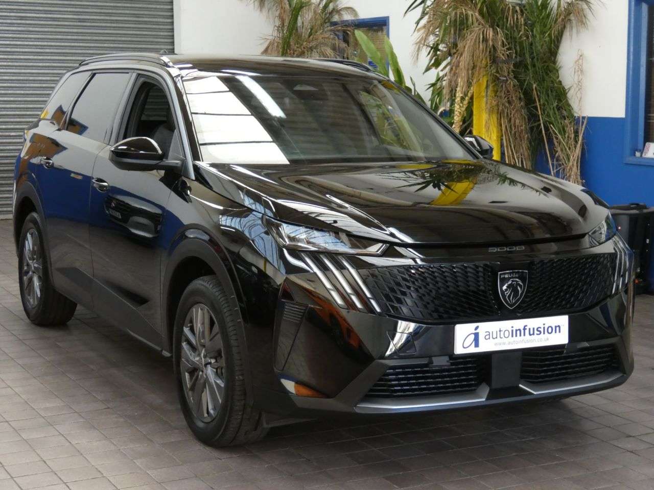 A 2025 PEUGEOT 5008 1.2 Allure SUV 5dr Petrol Hybrid e-DSC6 Euro 6 (s/s) (145 ps) STUNNING EXAM A 2025 PEUGEOT 5008 1.2 Allure SUV 5dr Petrol Hybrid e-DSC6 Euro 6 (s/s) (145 ps) STUNNING EXAM