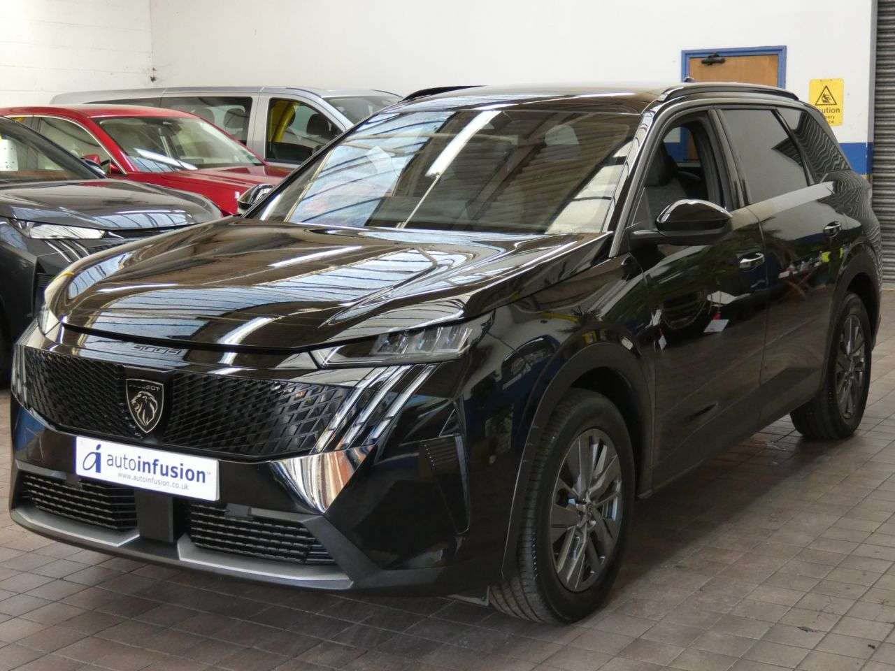 A 2025 PEUGEOT 5008 1.2 Allure SUV 5dr Petrol Hybrid e-DSC6 Euro 6 (s/s) (145 ps) STUNNING EXAM A 2025 PEUGEOT 5008 1.2 Allure SUV 5dr Petrol Hybrid e-DSC6 Euro 6 (s/s) (145 ps) STUNNING EXAM
