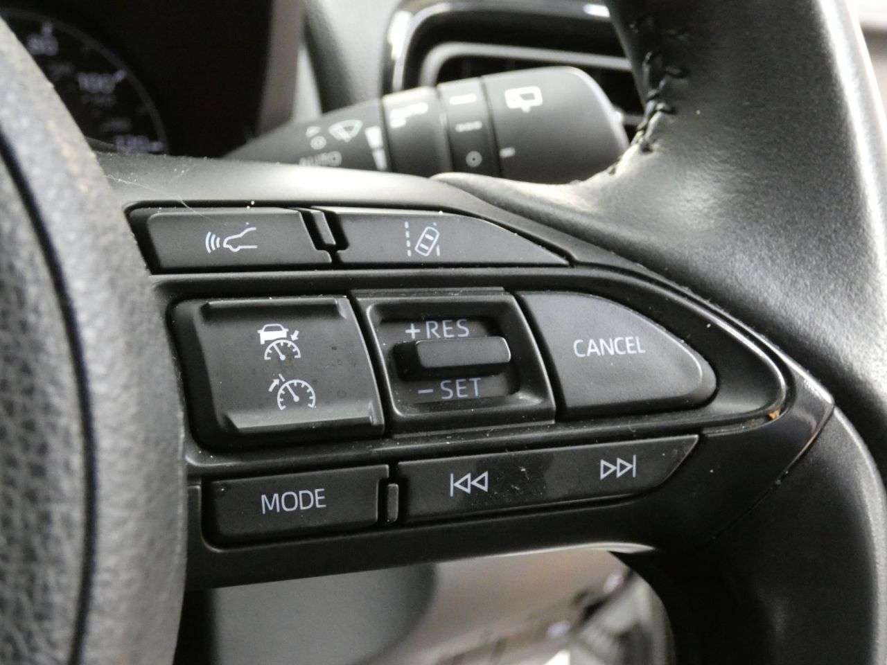 2023 MAZDA MAZDA2 HYBRID 2023 MAZDA MAZDA2 HYBRID