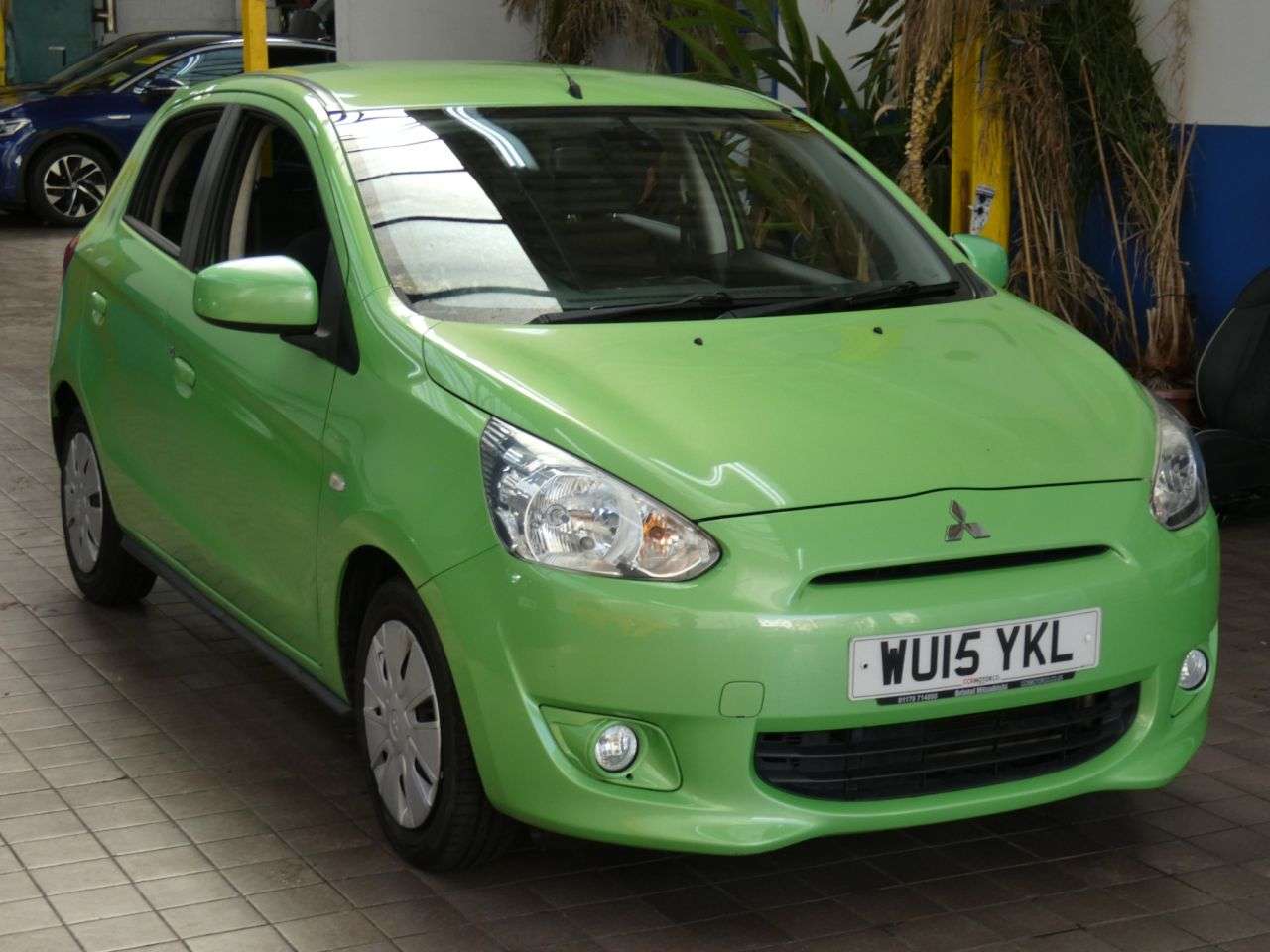 A 2015 MITSUBISHI MIRAGE 1.2 2 Hatchback 5dr Petrol Manual Euro 5 (s/s) (79 ps) A 2015 MITSUBISHI MIRAGE 1.2 2 Hatchback 5dr Petrol Manual Euro 5 (s/s) (79 ps)