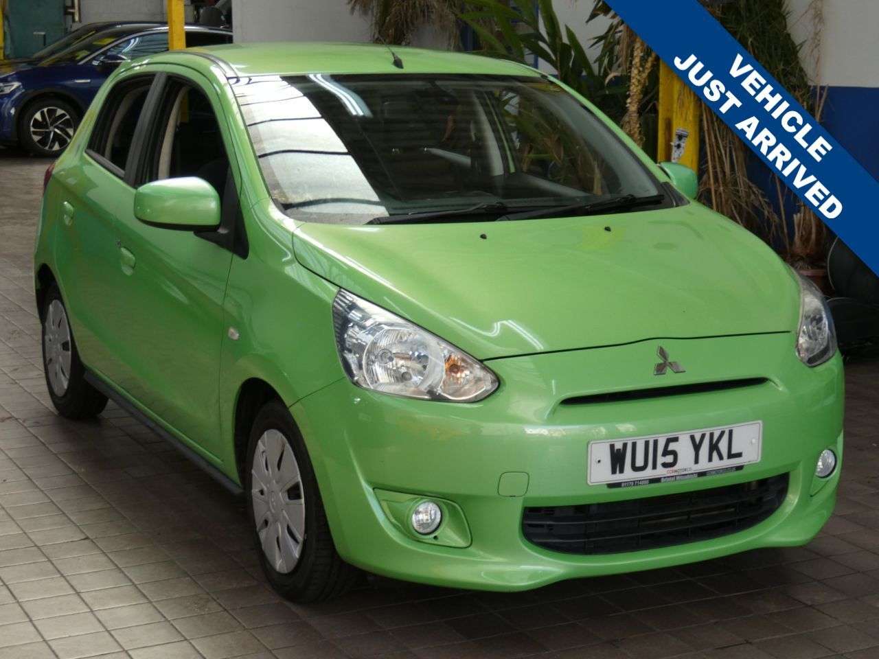 A 2015 MITSUBISHI MIRAGE 1.2 2 Hatchback 5dr Petrol Manual Euro 5 (s/s) (79 ps) A 2015 MITSUBISHI MIRAGE 1.2 2 Hatchback 5dr Petrol Manual Euro 5 (s/s) (79 ps)