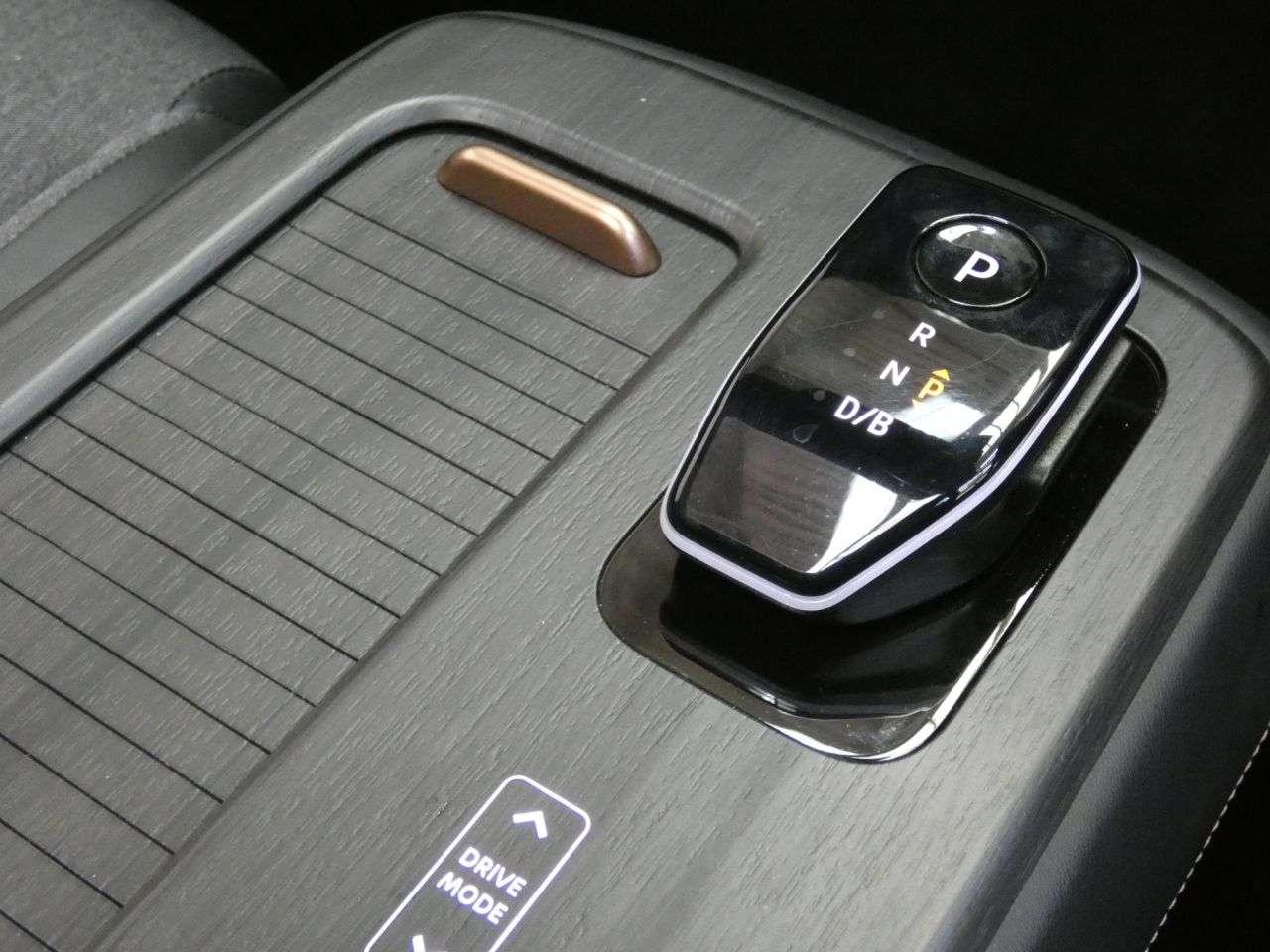 2024 NISSAN ARIYA 2024 NISSAN ARIYA
