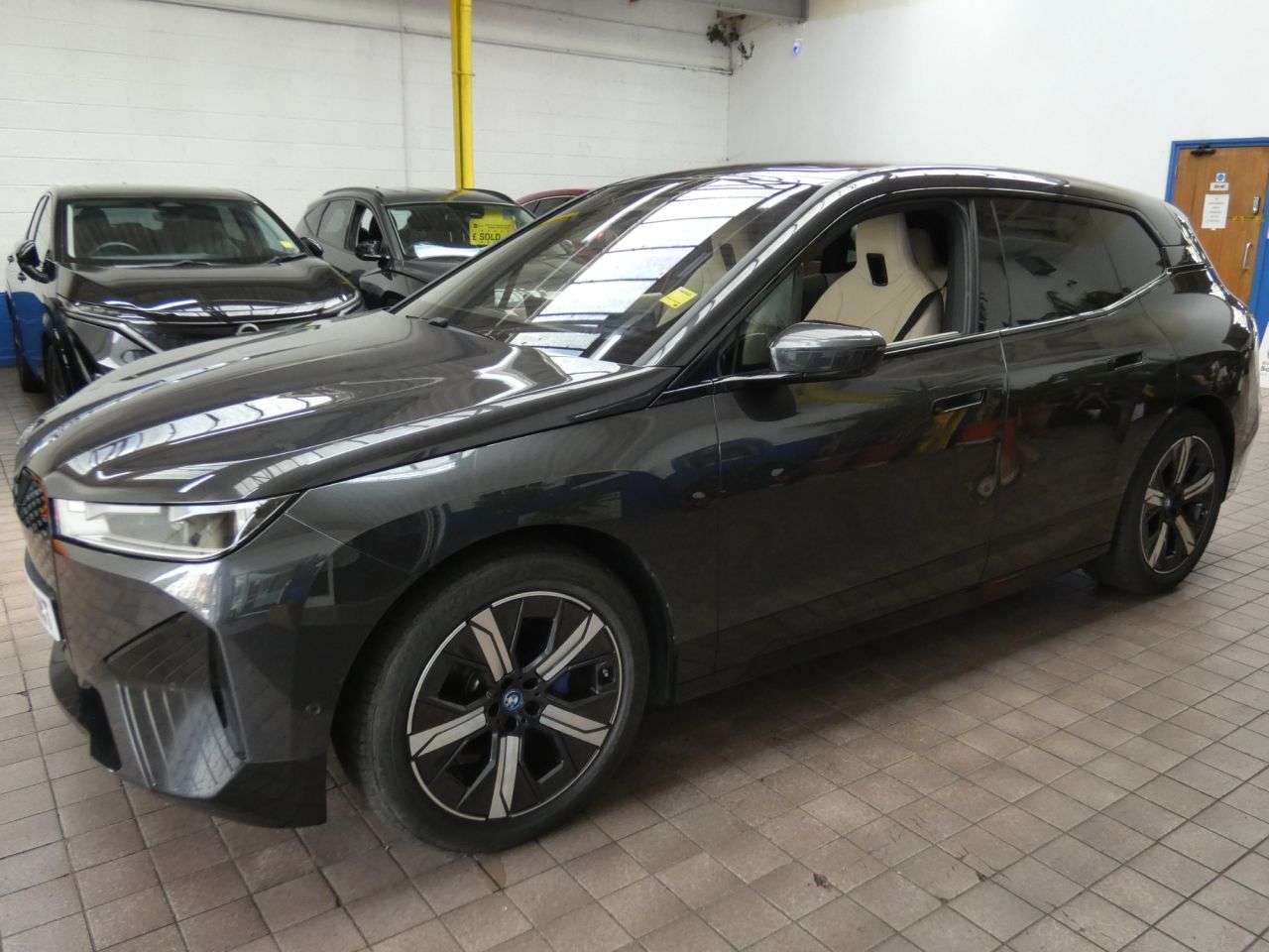 2023 BMW IX 2023 BMW IX