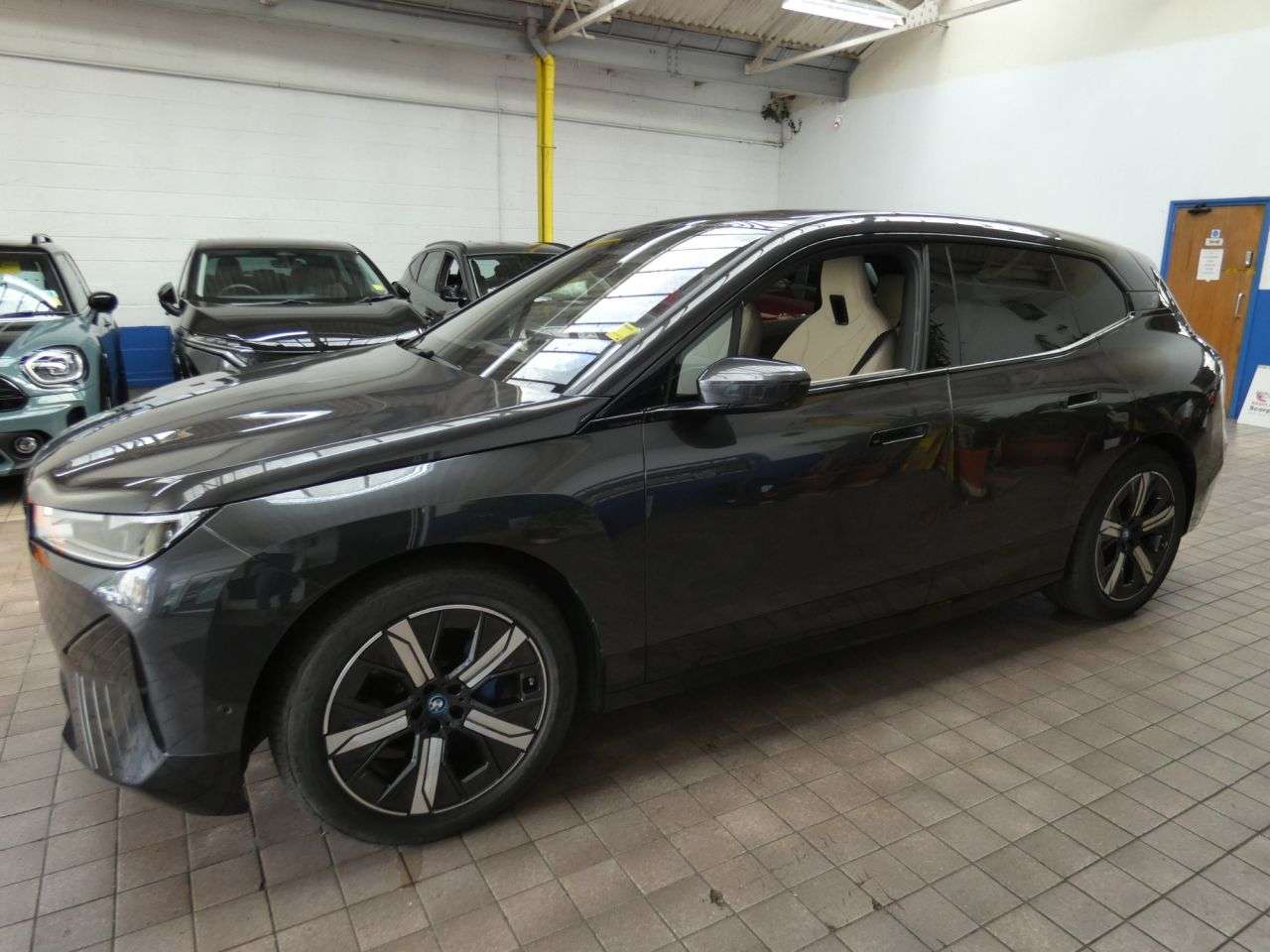 2023 BMW IX 2023 BMW IX