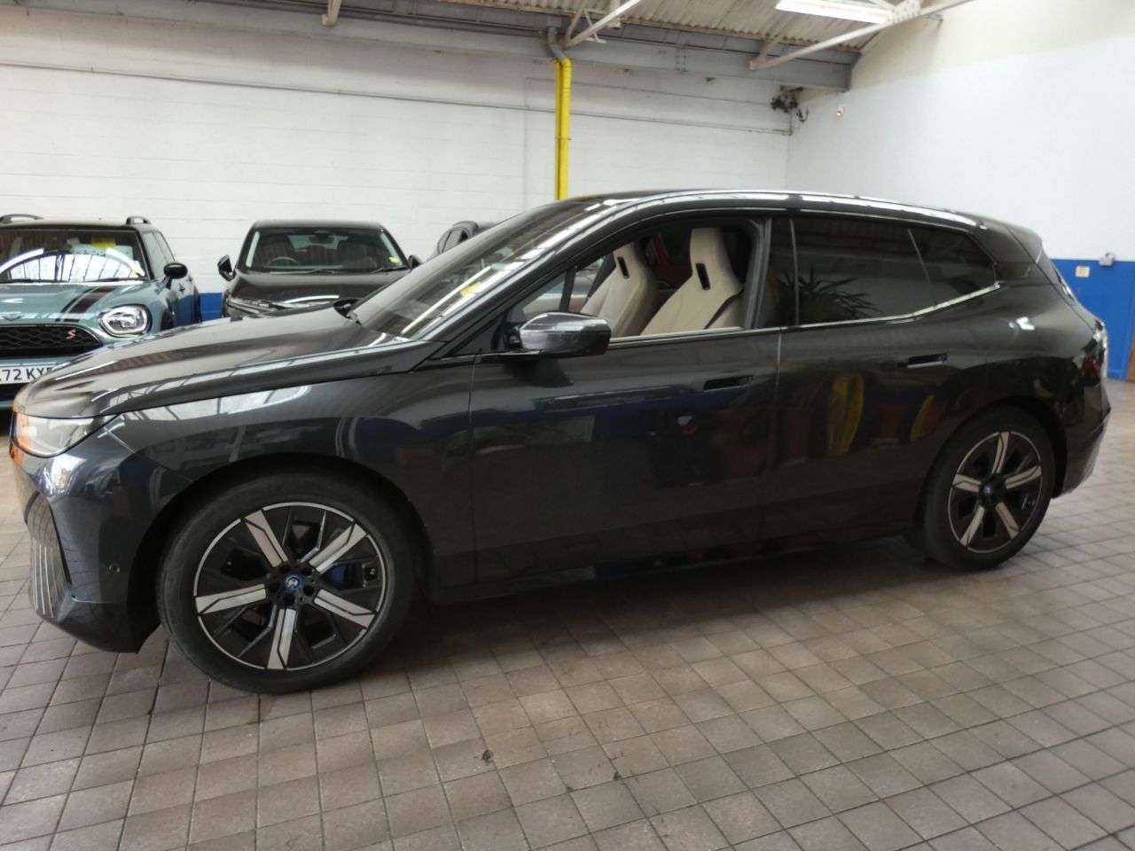 2023 BMW IX 2023 BMW IX