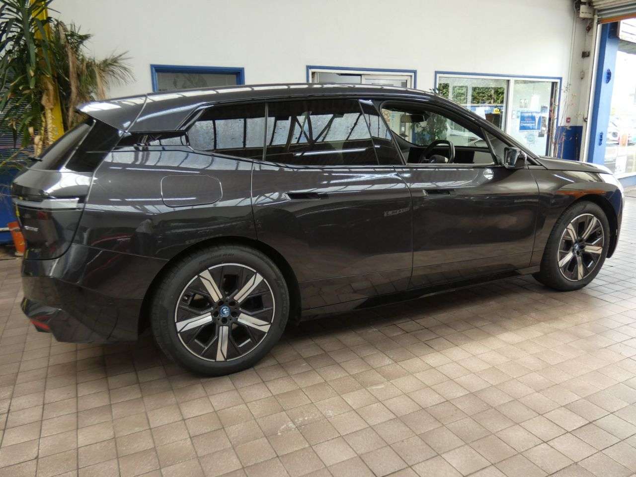 2023 BMW IX 2023 BMW IX