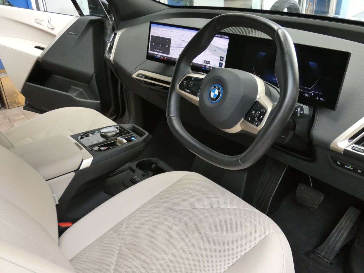2023 BMW IX 2023 BMW IX