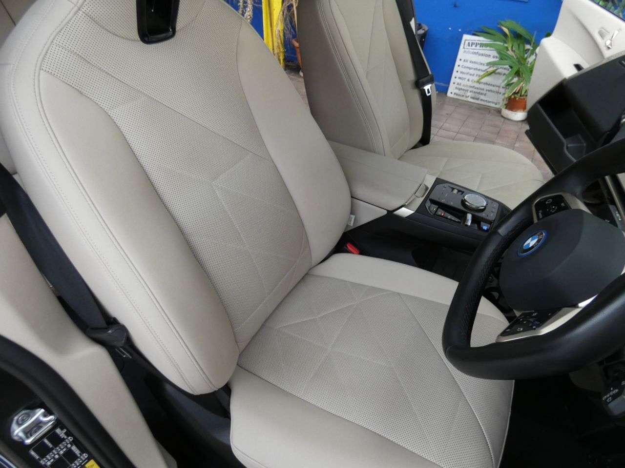 2023 BMW IX 2023 BMW IX