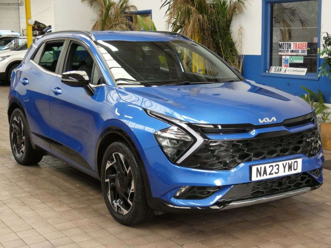 A 2023 KIA SPORTAGE 1.6 T-GDi 13.8kWh GT-Line SUV 5dr Petrol Plug-in Hybrid Auto AWD Euro 6 (s/ A 2023 KIA SPORTAGE 1.6 T-GDi 13.8kWh GT-Line SUV 5dr Petrol Plug-in Hybrid Auto AWD Euro 6 (s/