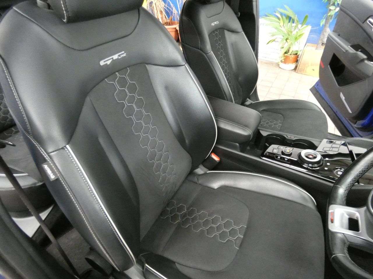 2023 KIA SPORTAGE 2023 KIA SPORTAGE