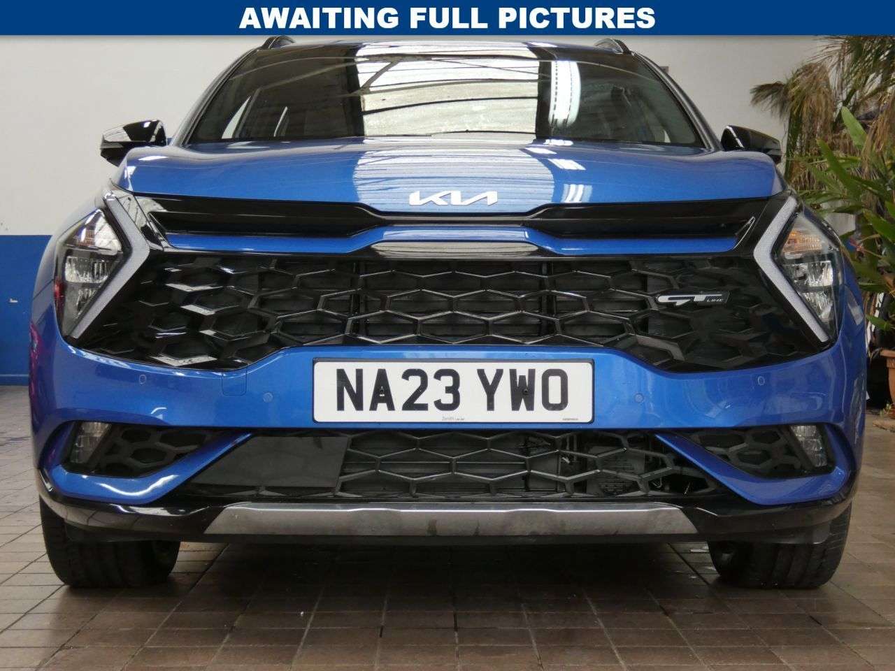 A 2023 KIA SPORTAGE 1.6 T-GDi 13.8kWh GT-Line SUV 5dr Petrol Plug-in Hybrid Auto AWD Euro 6 (s/ A 2023 KIA SPORTAGE 1.6 T-GDi 13.8kWh GT-Line SUV 5dr Petrol Plug-in Hybrid Auto AWD Euro 6 (s/