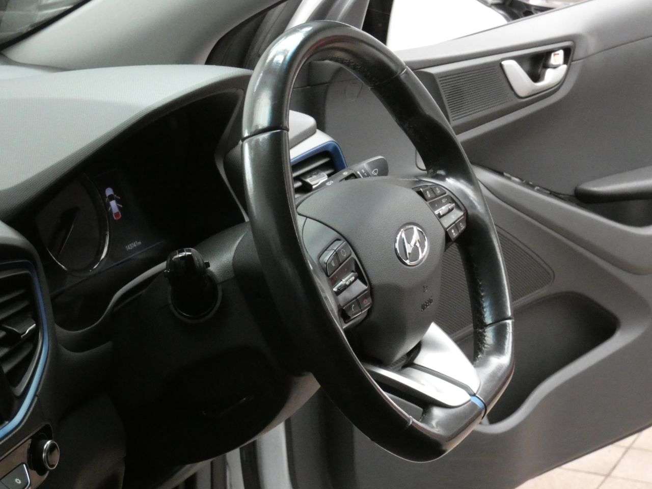 2017 HYUNDAI IONIQ 2017 HYUNDAI IONIQ