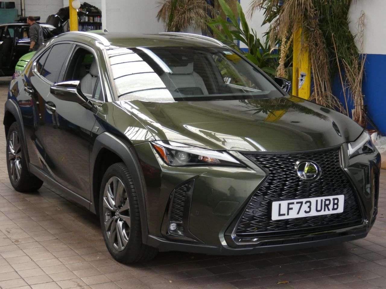 A 2023 LEXUS UX 2.0 250h F Sport Design SUV 5dr Petrol Hybrid E-CVT Euro 6 (s/s) (184 ps) 1 A 2023 LEXUS UX 2.0 250h F Sport Design SUV 5dr Petrol Hybrid E-CVT Euro 6 (s/s) (184 ps) 1