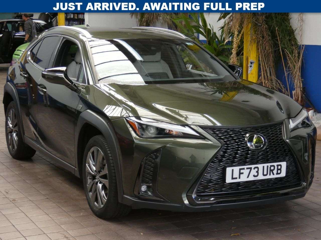 A 2023 LEXUS UX 2.0 250h F Sport Design SUV 5dr Petrol Hybrid E-CVT Euro 6 (s/s) (184 ps) 1 A 2023 LEXUS UX 2.0 250h F Sport Design SUV 5dr Petrol Hybrid E-CVT Euro 6 (s/s) (184 ps) 1