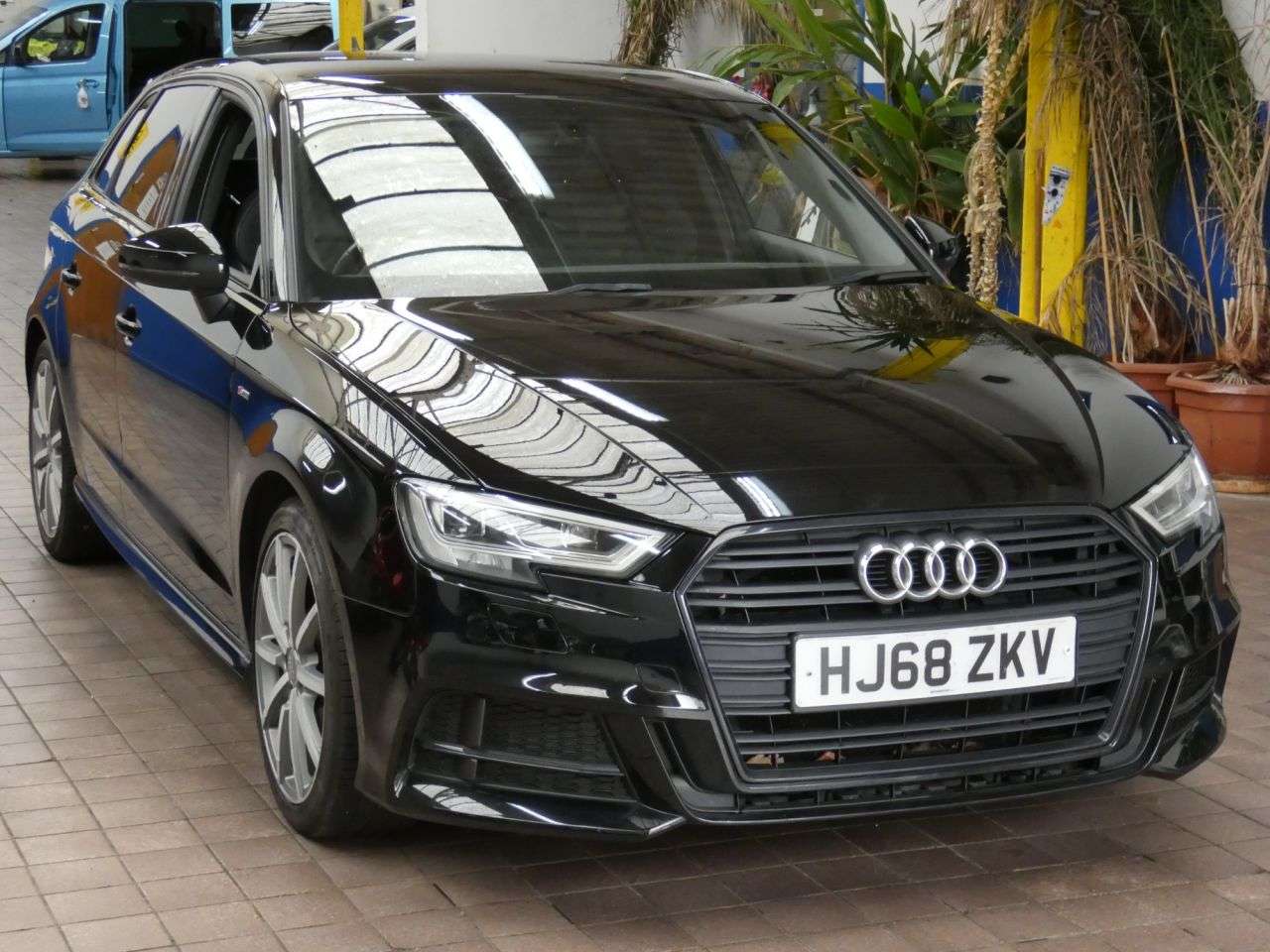 A 2018 AUDI A3 1.0 TFSI 30 Black Edition Sportback 5dr Petrol Manual Euro 6 (s/s) (116 ps) A 2018 AUDI A3 1.0 TFSI 30 Black Edition Sportback 5dr Petrol Manual Euro 6 (s/s) (116 ps)