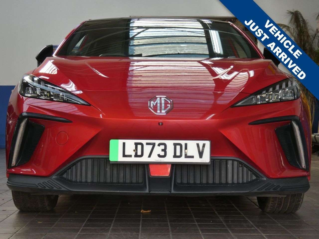 A 2023 MG MG4 64kWh Trophy Long Range Hatchback 5dr Electric Auto (203 ps) 3 SERVICES TO A 2023 MG MG4 64kWh Trophy Long Range Hatchback 5dr Electric Auto (203 ps) 3 SERVICES TO