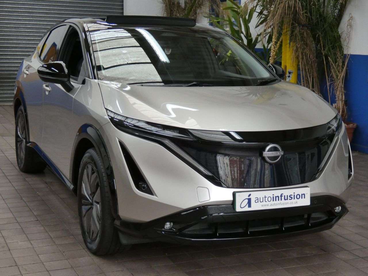A 2024 NISSAN ARIYA 87kWh Advance SUV 5dr Electric Auto e-4ORCE 22kW Charger (306 ps) GENUINE L A 2024 NISSAN ARIYA 87kWh Advance SUV 5dr Electric Auto e-4ORCE 22kW Charger (306 ps) GENUINE L