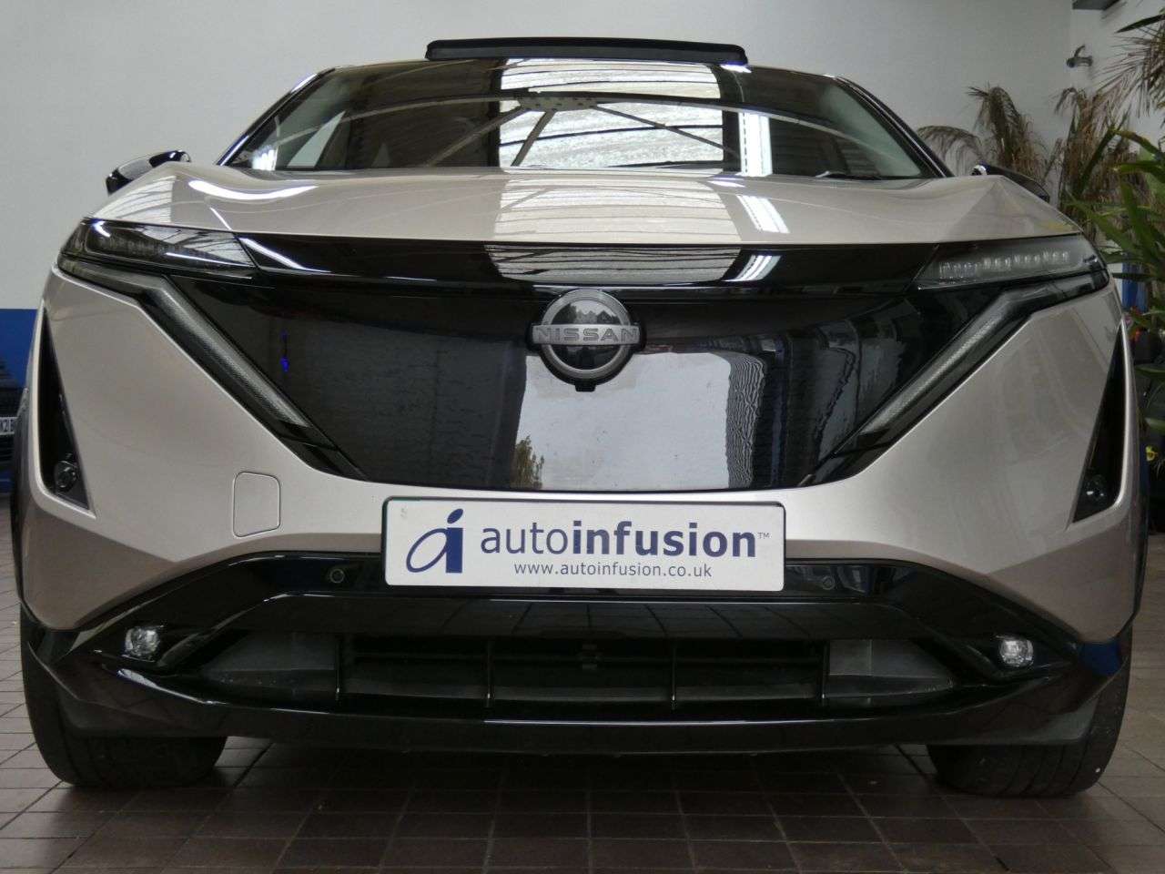 A 2024 NISSAN ARIYA 87kWh Advance SUV 5dr Electric Auto e-4ORCE 22kW Charger (306 ps) GENUINE L A 2024 NISSAN ARIYA 87kWh Advance SUV 5dr Electric Auto e-4ORCE 22kW Charger (306 ps) GENUINE L