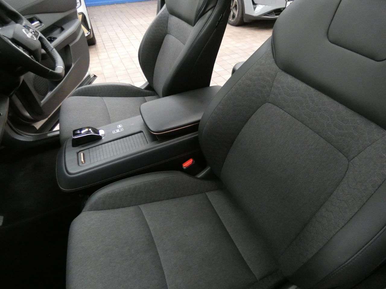 2024 NISSAN ARIYA 2024 NISSAN ARIYA