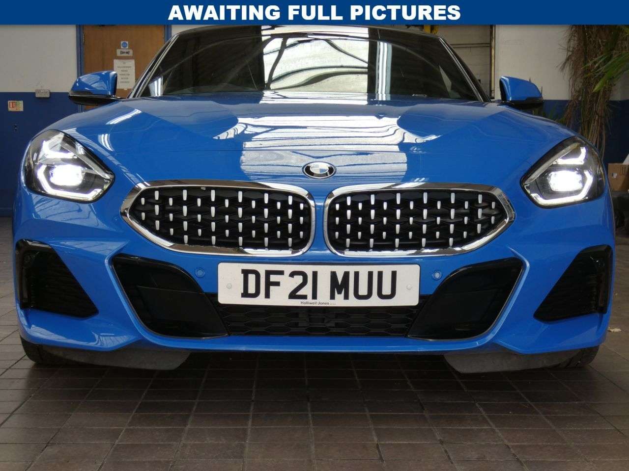 A 2021 BMW Z4 2.0 20i M Sport Convertible 2dr Petrol Auto sDrive Euro 6 (s/s) (197 ps) 1 A 2021 BMW Z4 2.0 20i M Sport Convertible 2dr Petrol Auto sDrive Euro 6 (s/s) (197 ps) 1