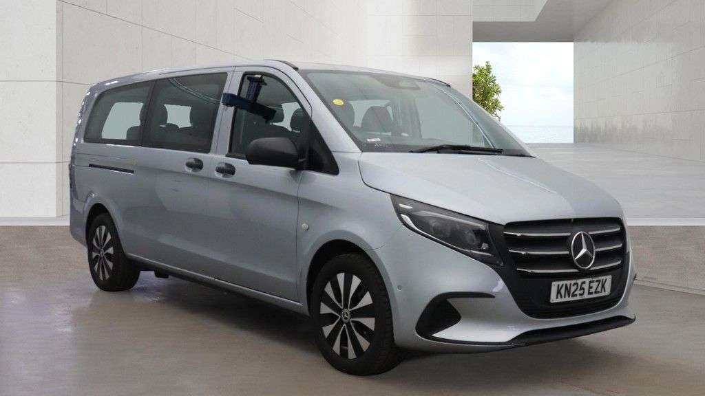 A 2025 MERCEDES-BENZ VITO 2.0 116 CDI SELECT Tourer G-Tronic RWD L3 Euro 6 (s/s) 5dr IMMACULATE EXAMP A 2025 MERCEDES-BENZ VITO 2.0 116 CDI SELECT Tourer G-Tronic RWD L3 Euro 6 (s/s) 5dr IMMACULATE EXAMP