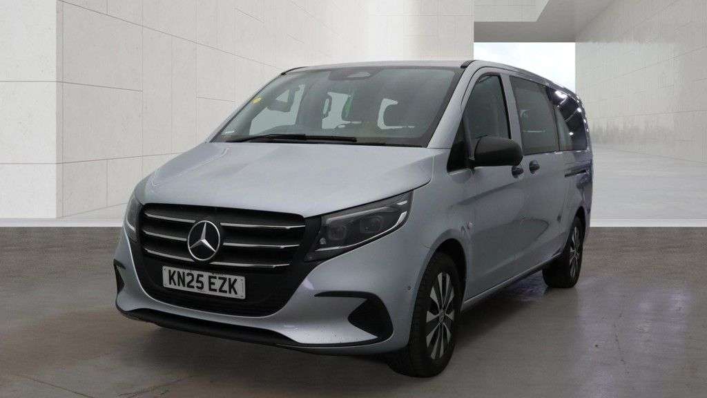 A 2025 MERCEDES-BENZ VITO 2.0 116 CDI SELECT Tourer G-Tronic RWD L3 Euro 6 (s/s) 5dr IMMACULATE EXAMP A 2025 MERCEDES-BENZ VITO 2.0 116 CDI SELECT Tourer G-Tronic RWD L3 Euro 6 (s/s) 5dr IMMACULATE EXAMP