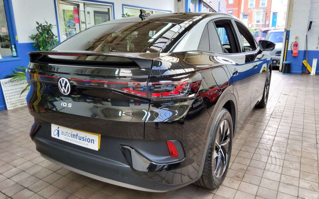 2023 VOLKSWAGEN ID.5 2023 VOLKSWAGEN ID.5