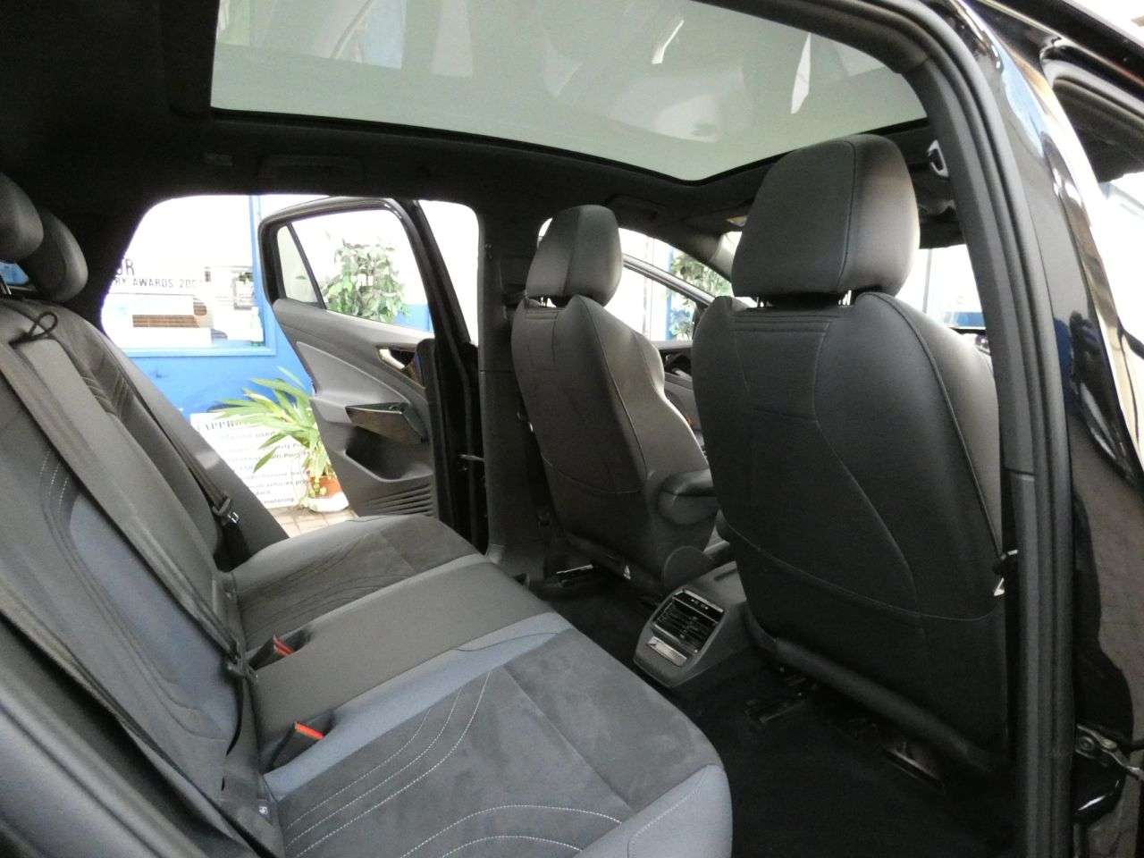 2023 VOLKSWAGEN ID.5 2023 VOLKSWAGEN ID.5