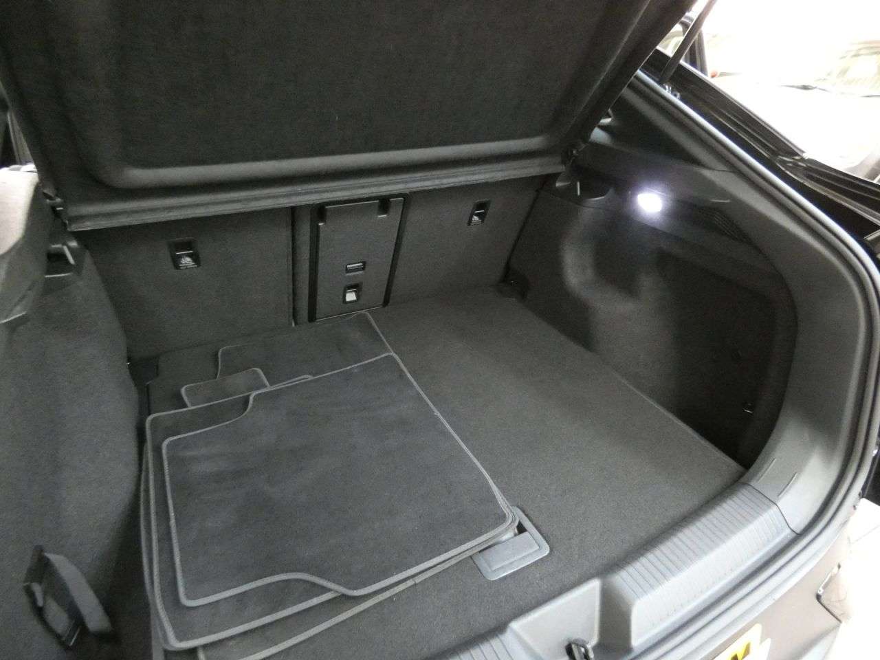 2023 VOLKSWAGEN ID.5 2023 VOLKSWAGEN ID.5