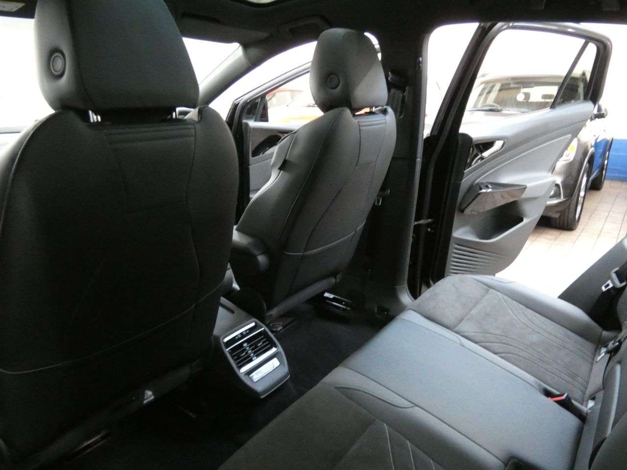 2023 VOLKSWAGEN ID.5 2023 VOLKSWAGEN ID.5