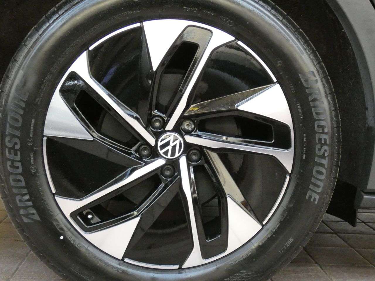 2023 VOLKSWAGEN ID.5 2023 VOLKSWAGEN ID.5