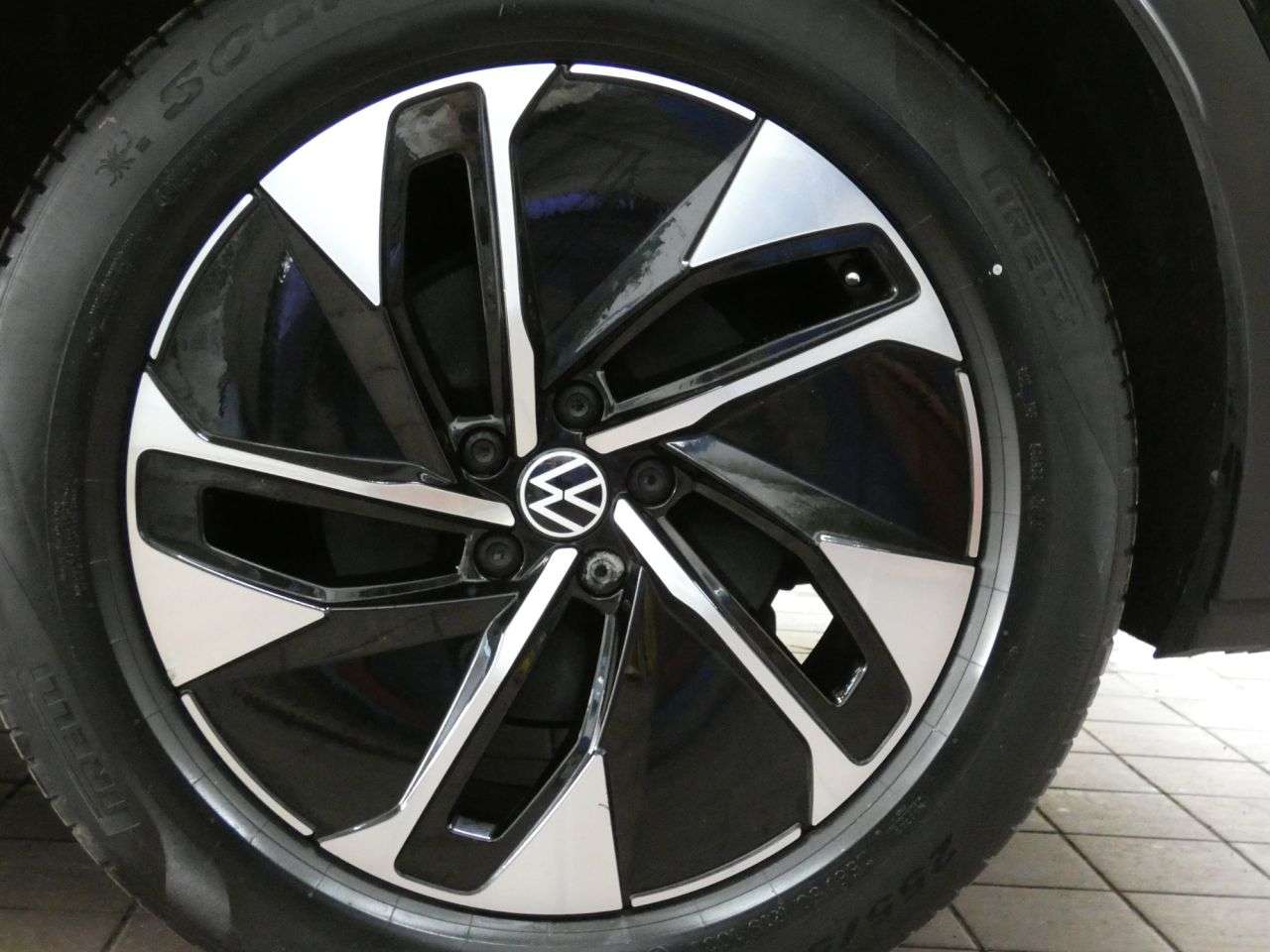 2023 VOLKSWAGEN ID.5 2023 VOLKSWAGEN ID.5